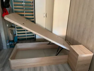 Canapés y colchones individuales/ Matrimoniales