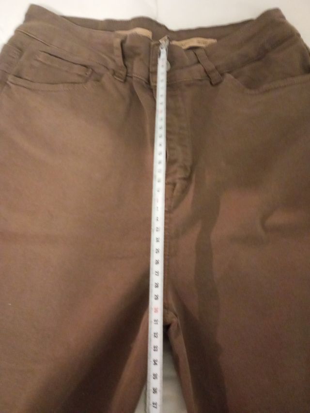 Lote Ropa Chica Marrón y Dorado