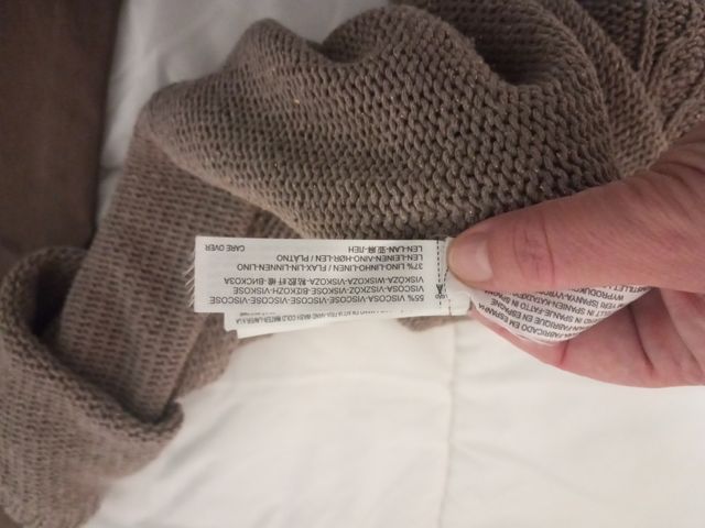 Lote Ropa Chica Marrón y Dorado