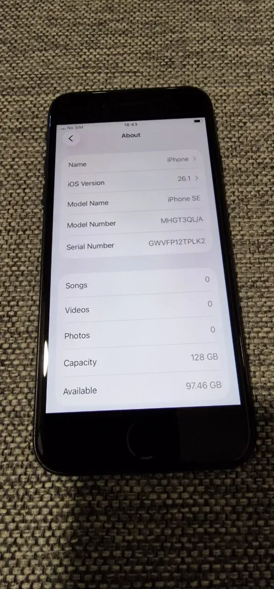 iPhone SE 128GB Negro/Gris Espacial