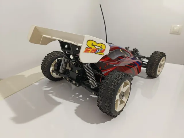 Thunder Tiger EB4 S2 RC gasolina + Extras