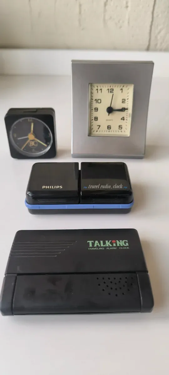 Lote 4 relojes despertador Philips y más