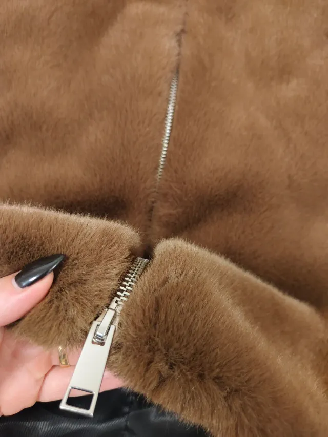 Abrigo peluche marrón mango