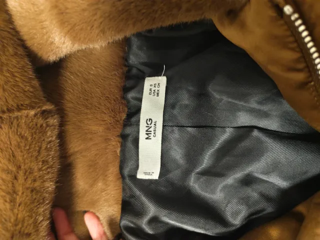 Abrigo peluche marrón mango