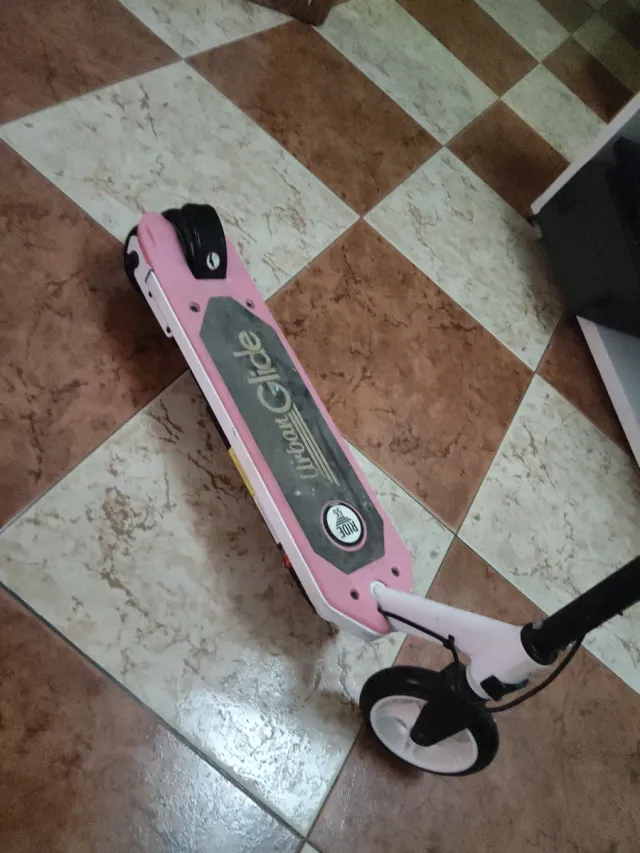 Patinete eléctrico Urban Glide rosa