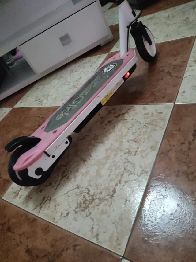 Patinete eléctrico Urban Glide rosa