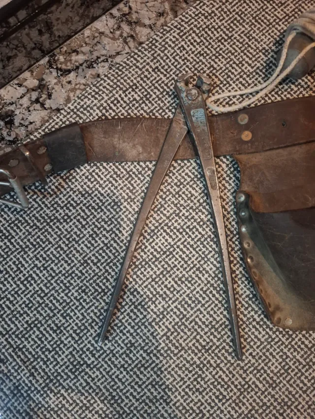 Bolsa de encofrar de cuero con herramientas