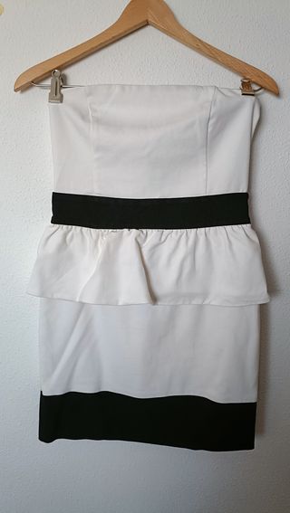 Vestido palabra de honor blanco y negro