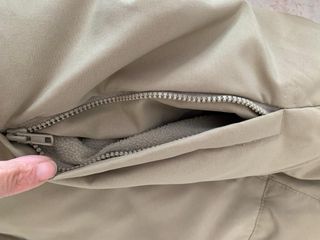 Giubbino piumino beige con cappuccio donna Sisley