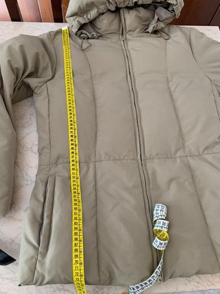 Giubbino piumino beige con cappuccio donna Sisley