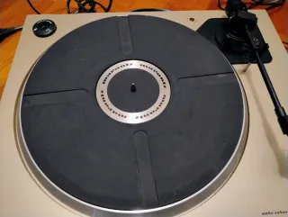 Giradischi Marantz TT 2000