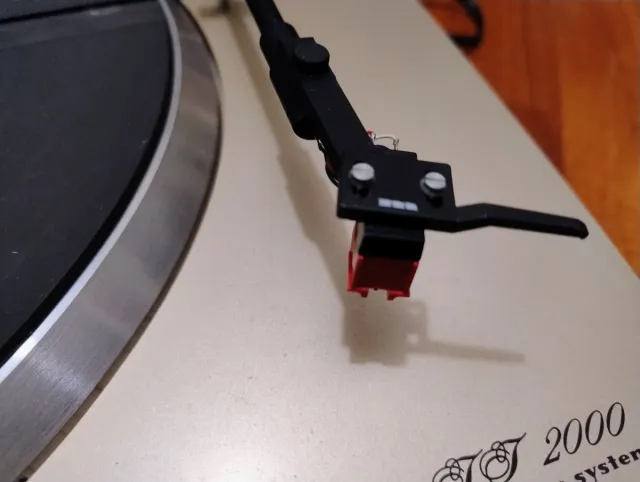 Giradischi Marantz TT 2000