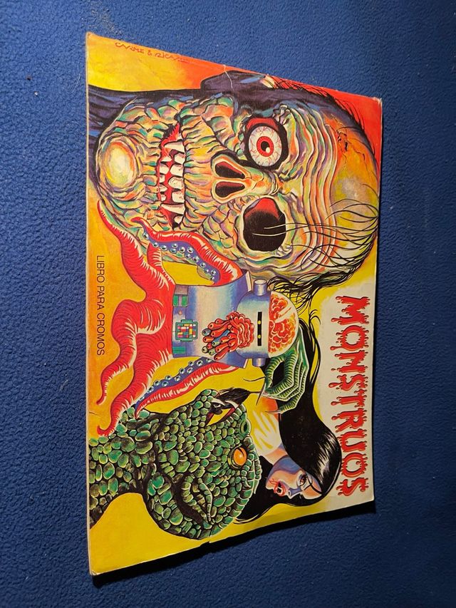 ALBUM MONSTRUOS / ALBUM COMPLETO / EDITORIAL MUNDI