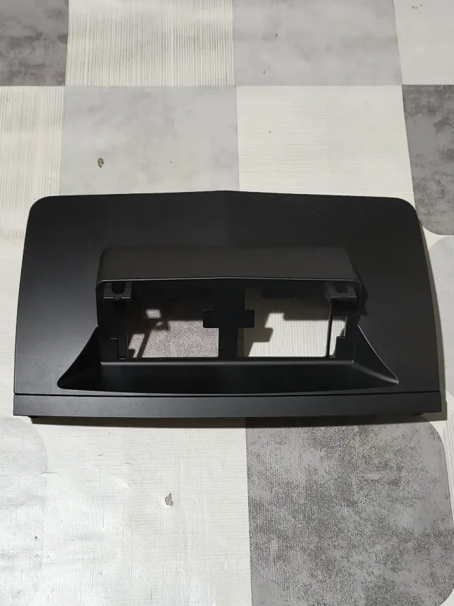 Soporte Pantalla Mercedes Clase C W204