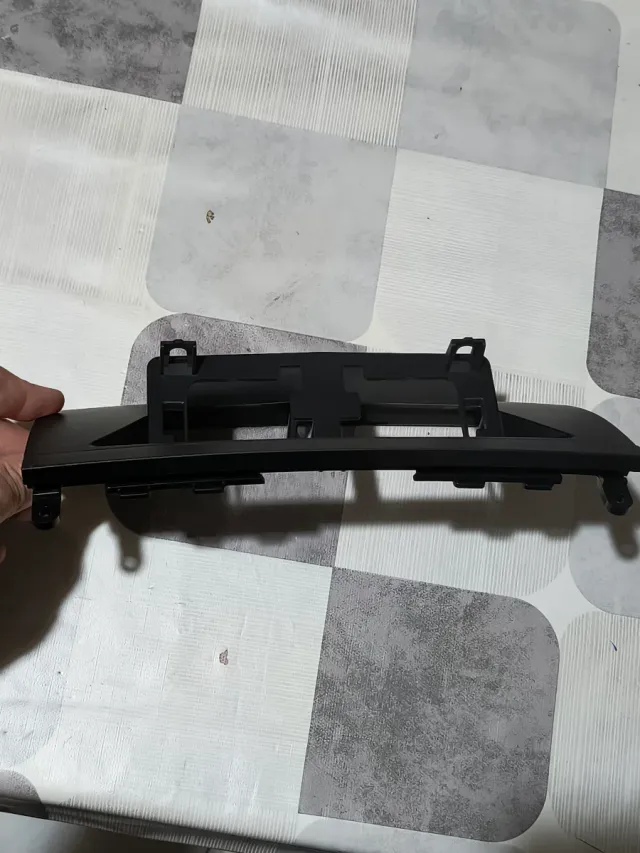 Soporte Pantalla Mercedes Clase C W204