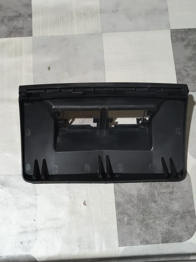 Soporte Pantalla Mercedes Clase C W204