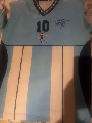 Camiseta Argentina Maradona. En Águilas. CHOLLO