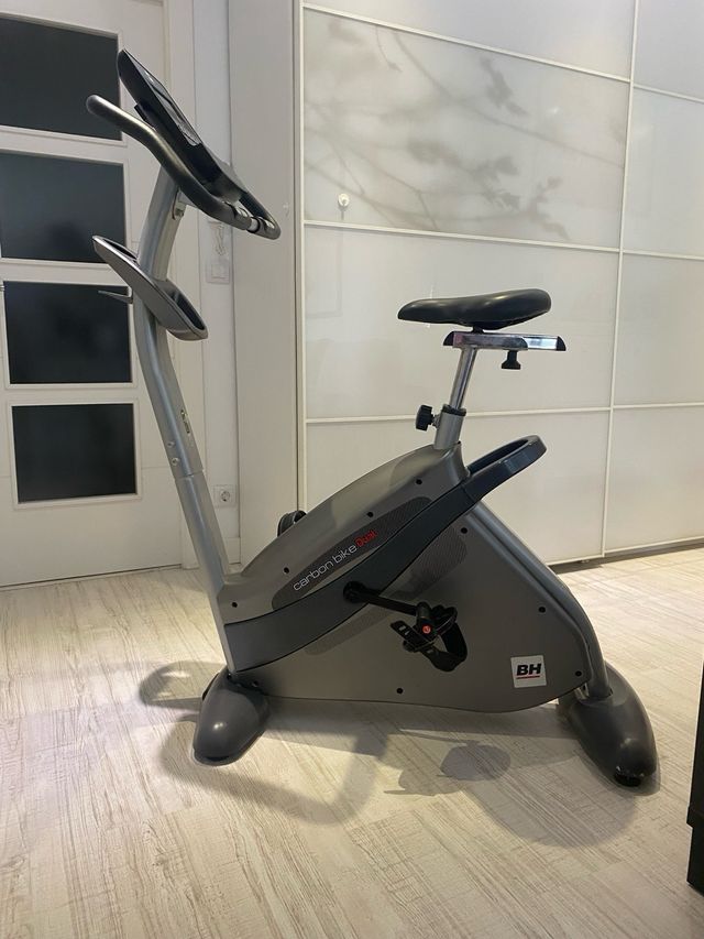 Bicicleta Estática BH Carbon Bike Dual