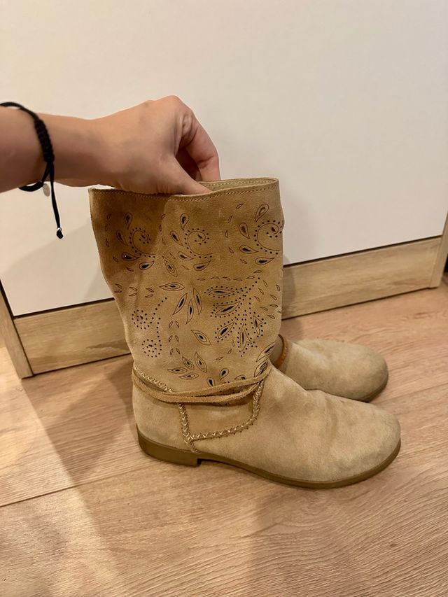 Botines beige ante talla 39