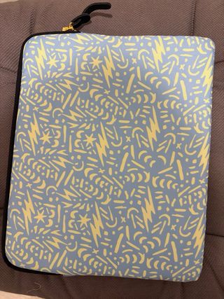 Funda UO* para portátil/tablet