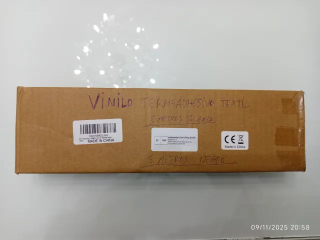 5 Vinilos Termo-adhesivos Rosa,azul,negro y blanco