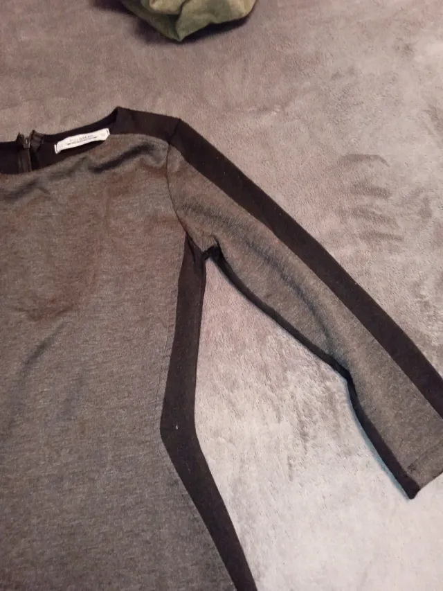 Vestido gris y negro mujer