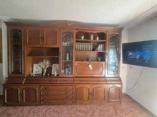 Mueble bar madera y cristal