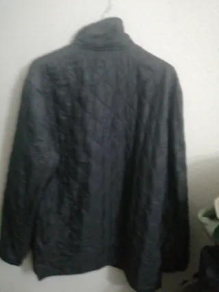 Cazadora acolchada negra talla XL