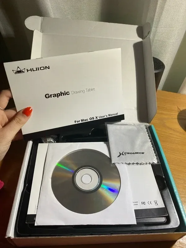 HUION Tableta Gráfica USB para Dibujo