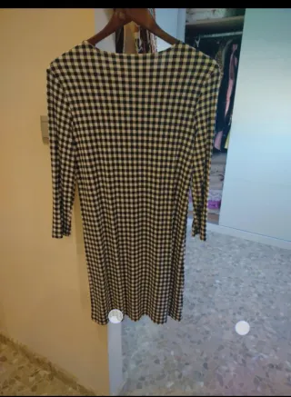 Vestido cuadros Stradivarius