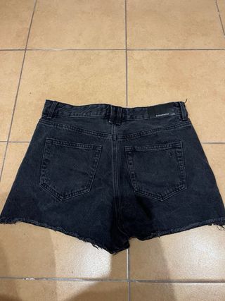 Shorts vaqueros negros desgastados Talla 40