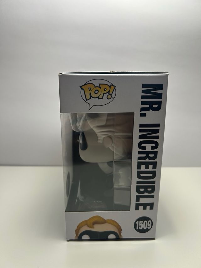 Funko Pop Mr. Increíble 1509 Chase B&W