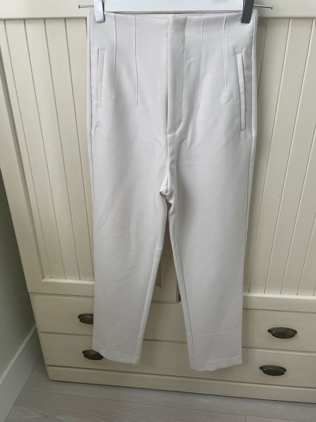 Pantalón de traje blanco