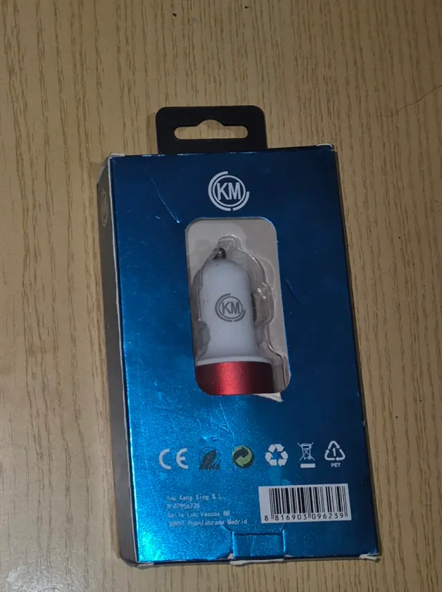 Cargador Coche KM 2.1A con Cable iOS USB