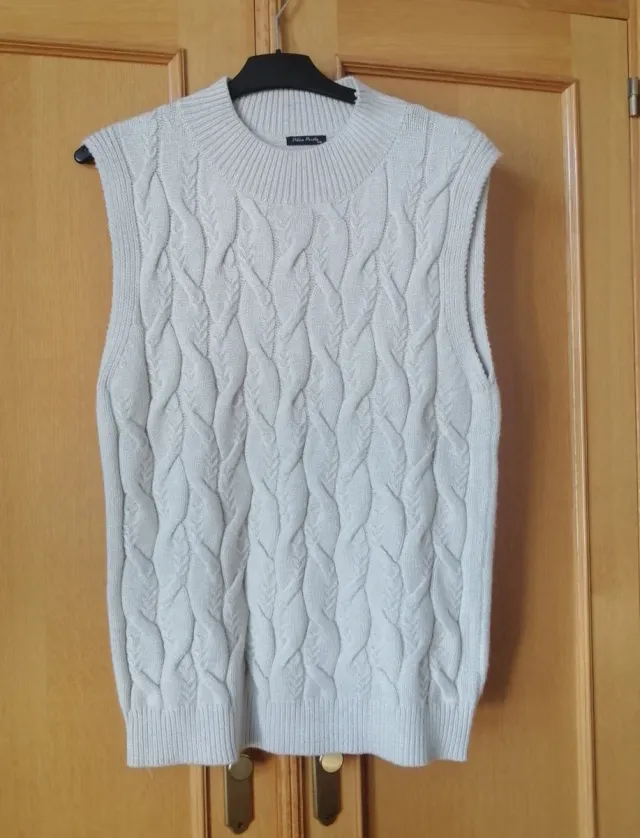 Girocollo lungo in maglia beige nuovo