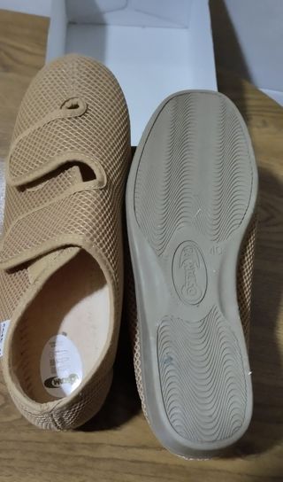 Zapatillas COSDAM Beige Talla 40 Doble Velcro