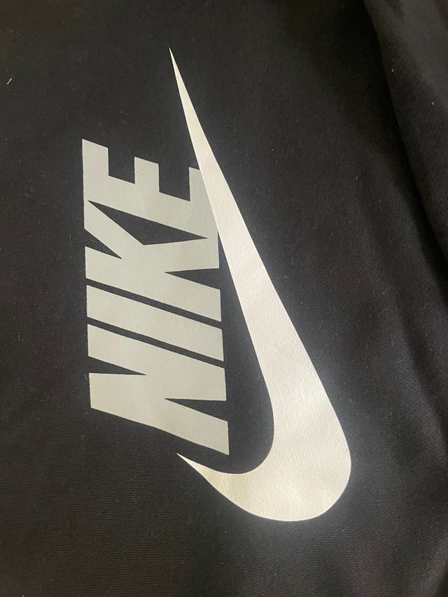 Sudadera Nike Negra Logo