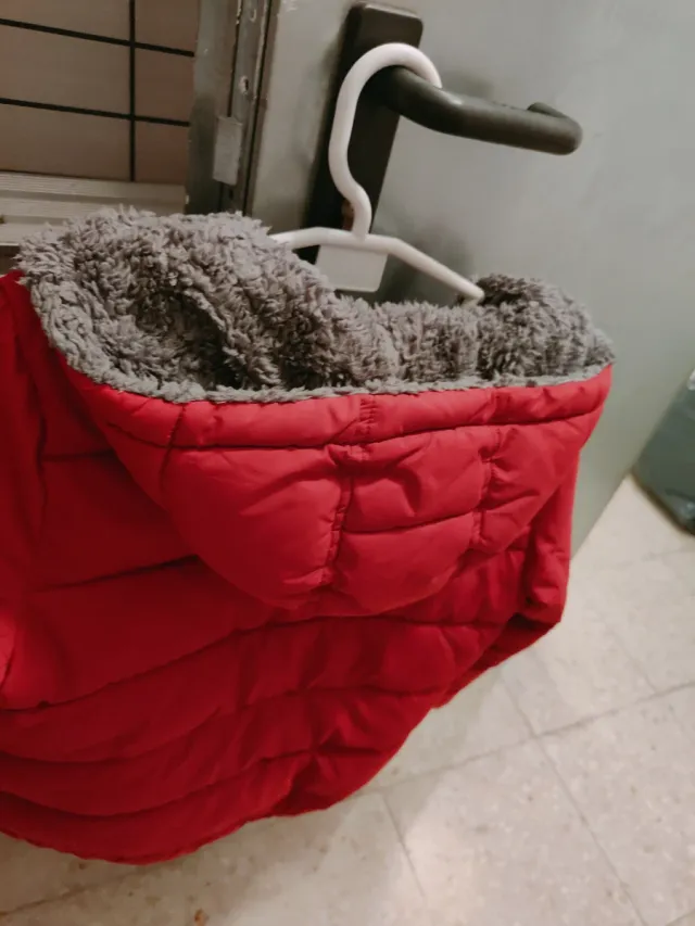 Chaqueta United Colors of Benetton Roja 13-14 años