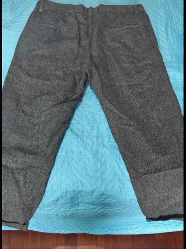 Pantaloni grigi taglia 48