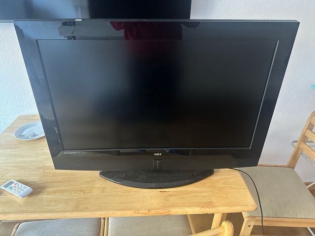 Televisor OKI 32 Negro (sin mando)