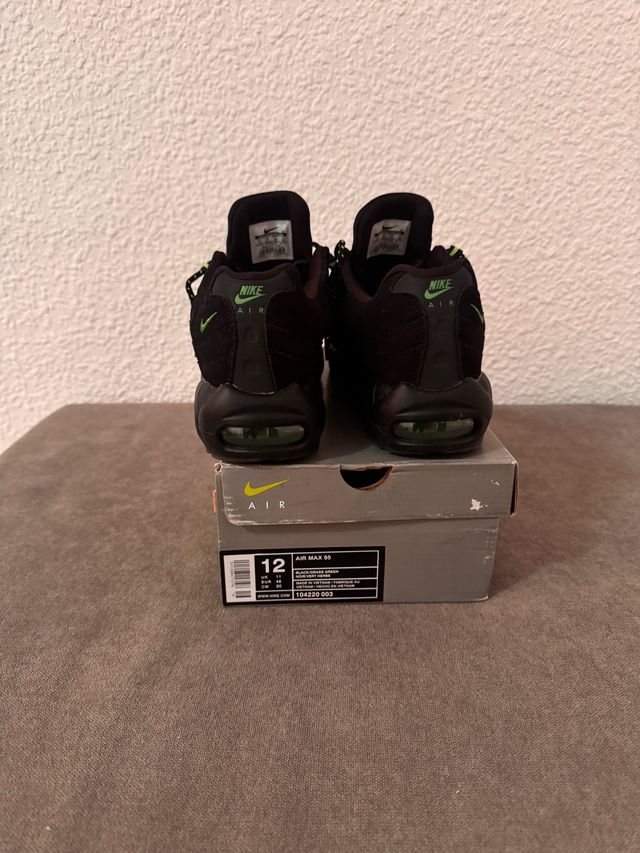 Nike Air Max 95 Negras y Verdes