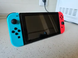 Nintendo Switch Azul y Rojo
