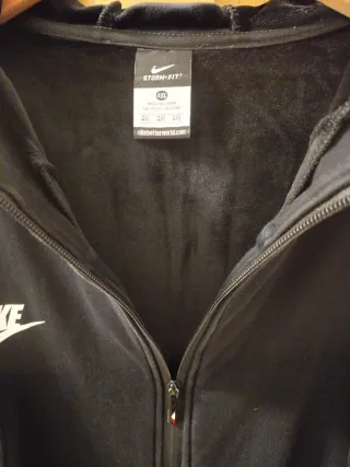 Sudadera Nike Negra con Cremallera
