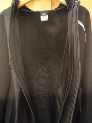 Sudadera Nike Negra con Cremallera