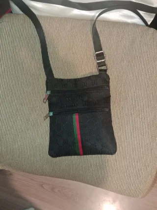 Riñonera Gucci Negra