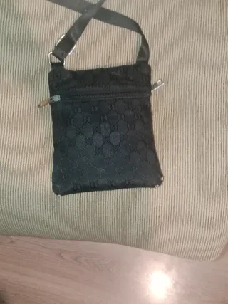 Riñonera Gucci Negra