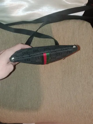 Riñonera Gucci Negra