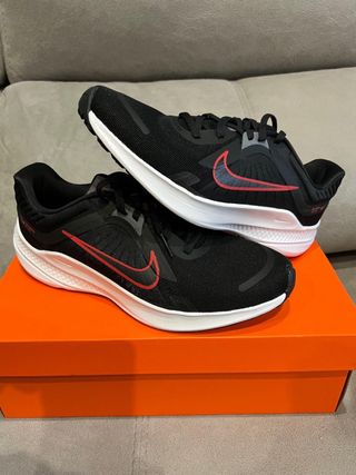 Zapatillas Nike Negras Talla 41 nuevas