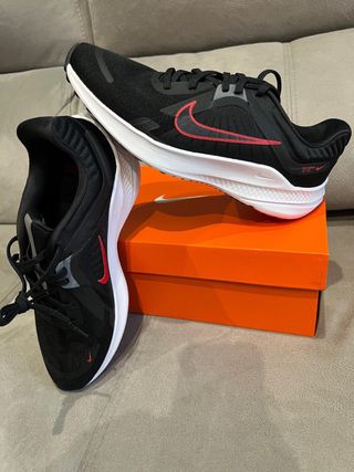 Zapatillas Nike Negras Talla 41 nuevas