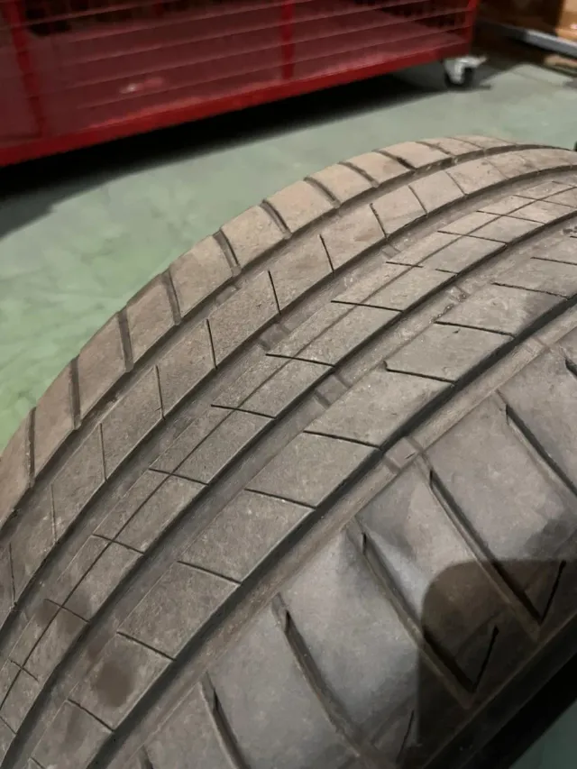 Ruedas Bridgestone turanza T005 225/40/R18